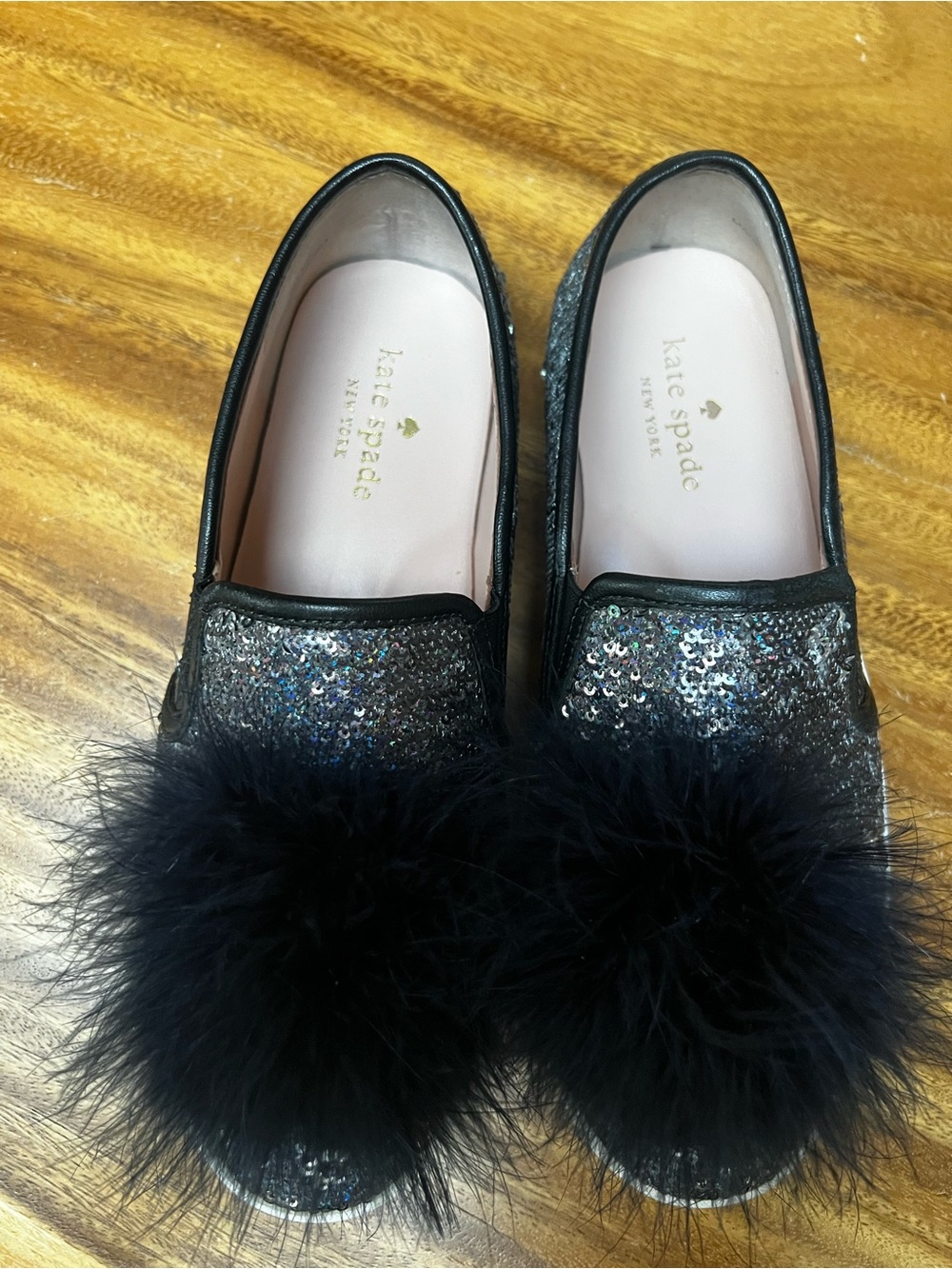 Kate Spade Latisa Sequin Feather Pom-Pom Slip-On Loafer ✨🖤
